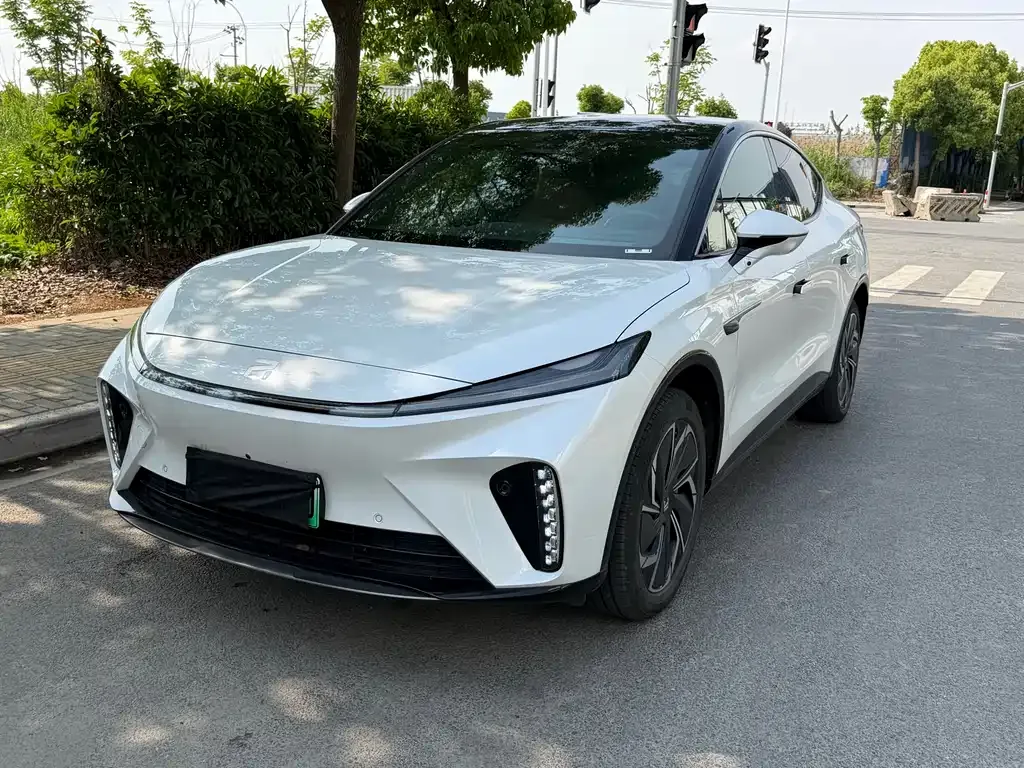 Roewe Feifan R7 2023 из CN, фото 3