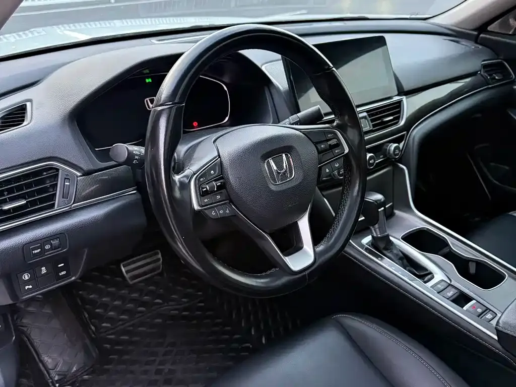 Honda Accord — фото 2