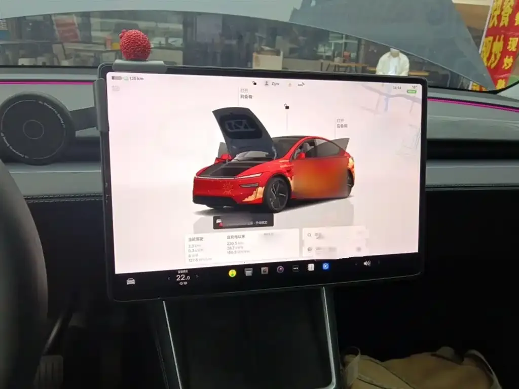 Tesla Model Y — фото 4
