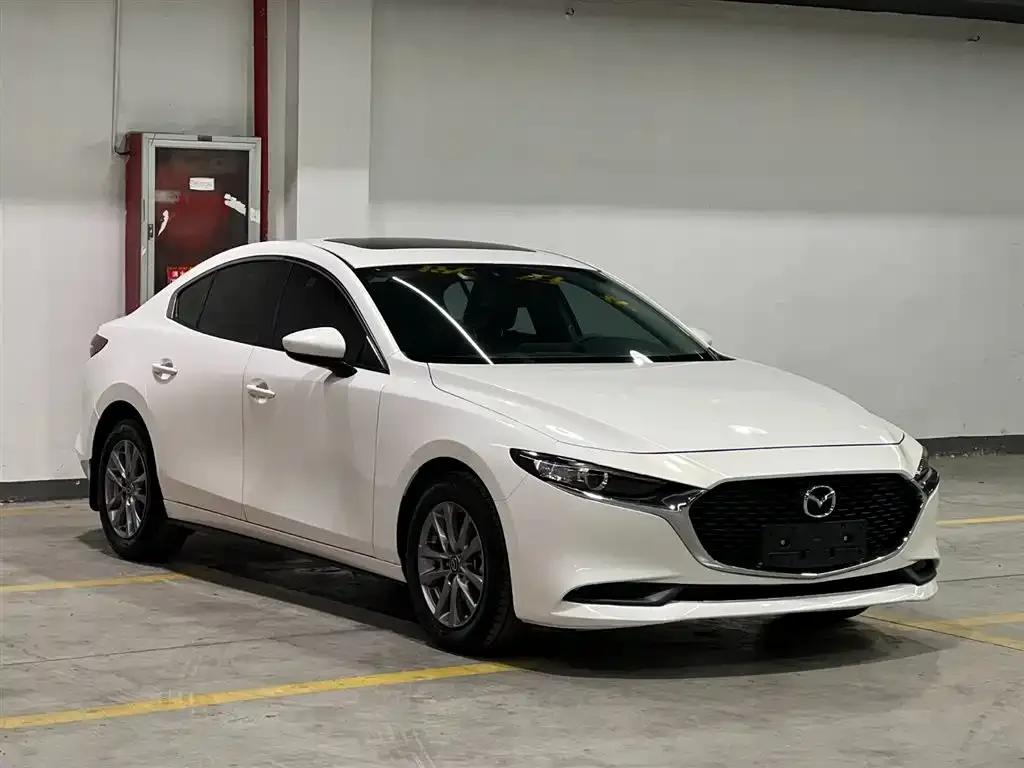 Mazda 3 Axela 2021 из CN, фото 4