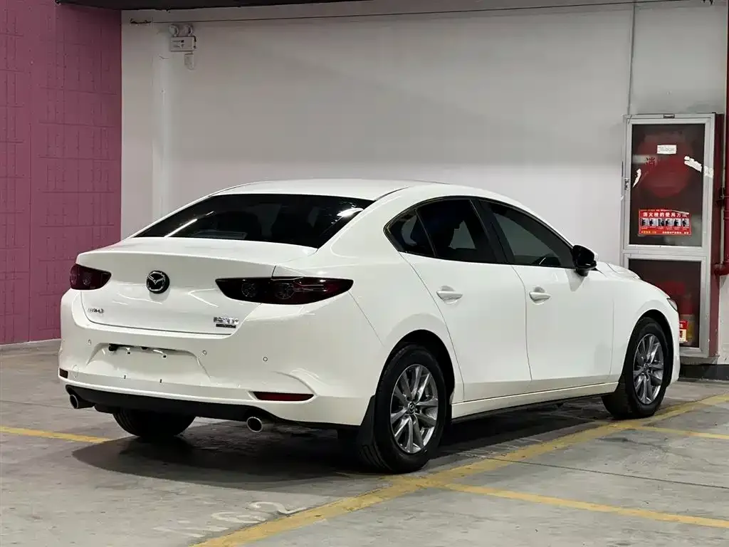 Mazda 3 Axela 2021 из CN, фото 3