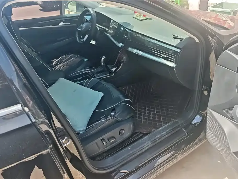 Volkswagen Passat — фото 10