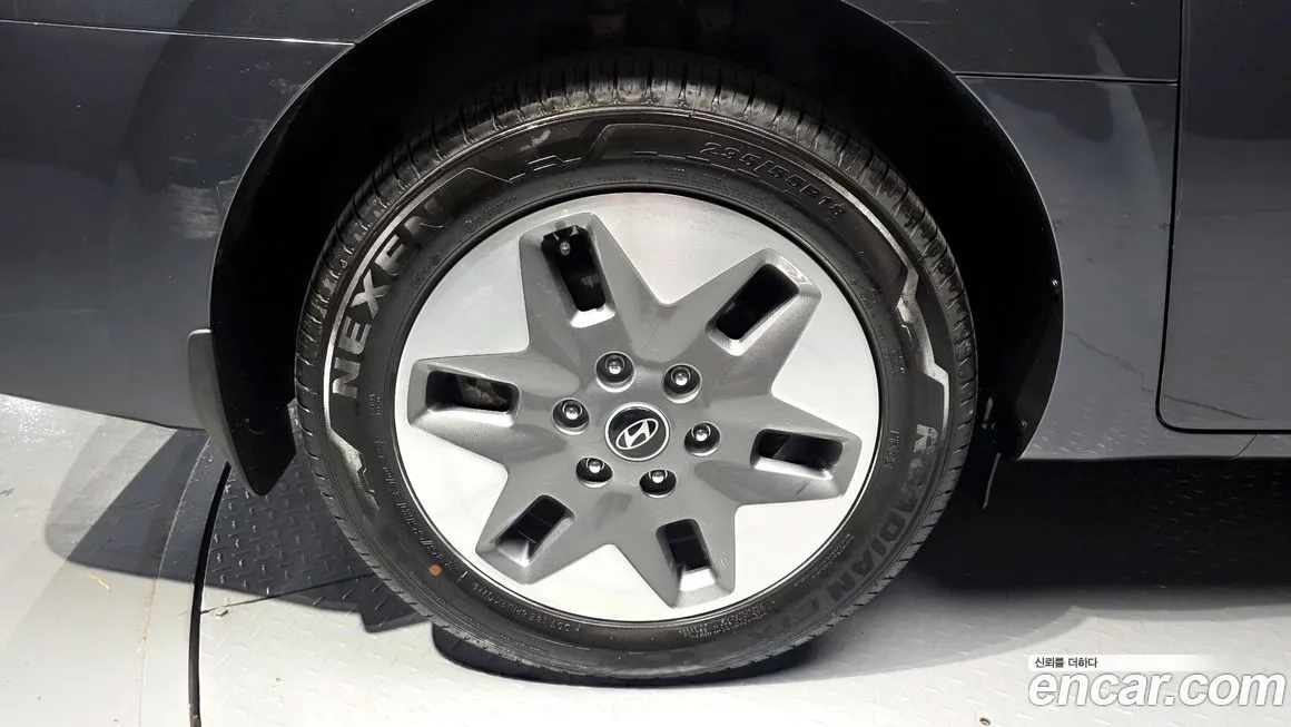 Hyundai Staria — фото 10