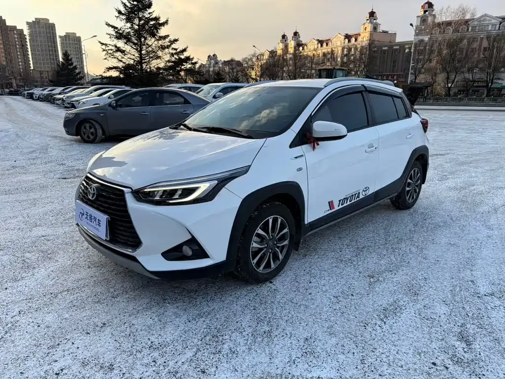 Toyota Yaris L