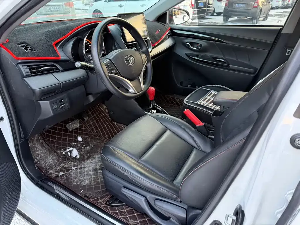 Toyota Yaris L 2022 из CN, фото 10