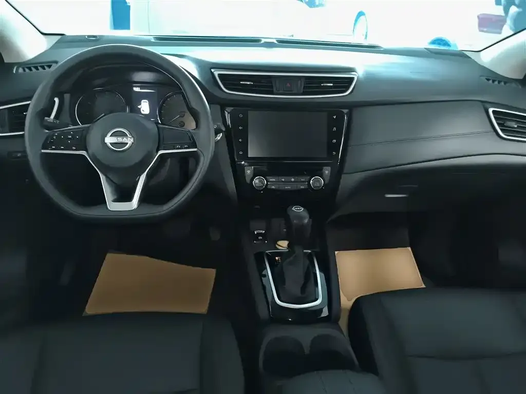 Nissan Qashqai — фото 5