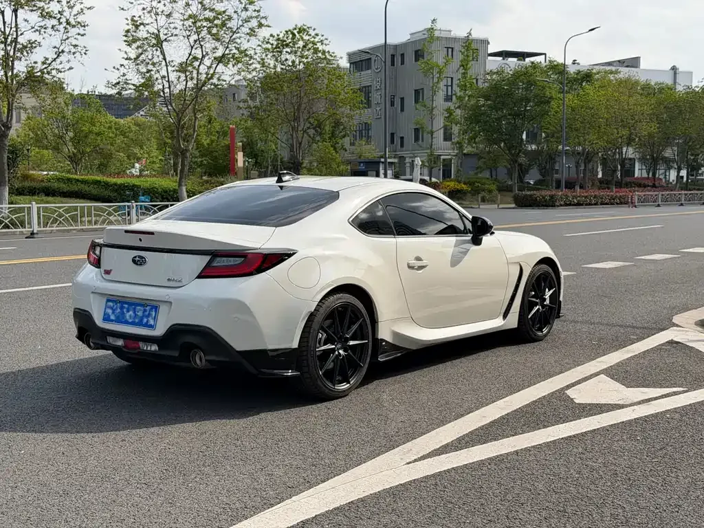 Subaru BRZ — фото 10