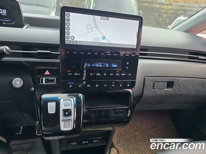 Hyundai Staria — фото 2
