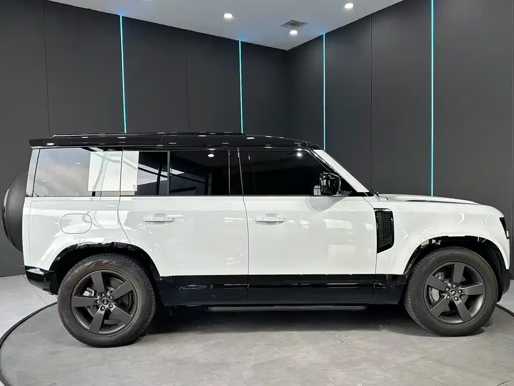 Land Rover Defender — фото 4