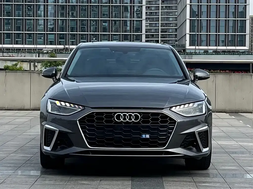Audi A4L — фото 10