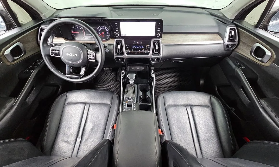 Kia Sorento — фото 8