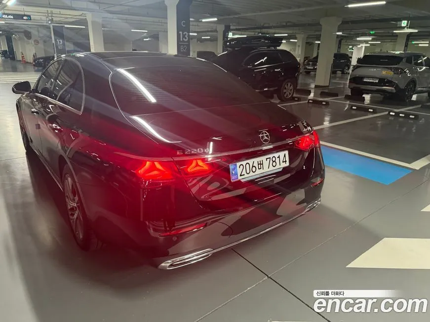Mercedes-Benz E-Class 2024 из KR, фото 9