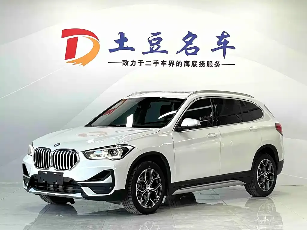 BMW X1 — фото 1
