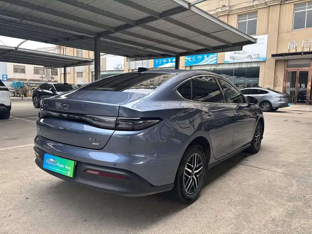 BYD Seal 05 DM-i — фото 6
