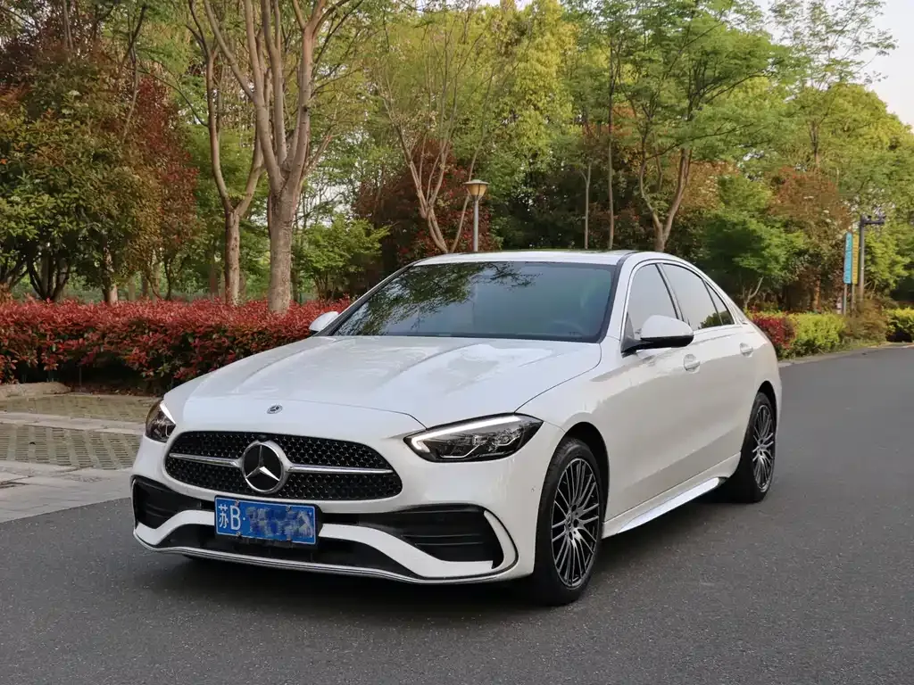 Mercedes-Benz C-Class — фото 1