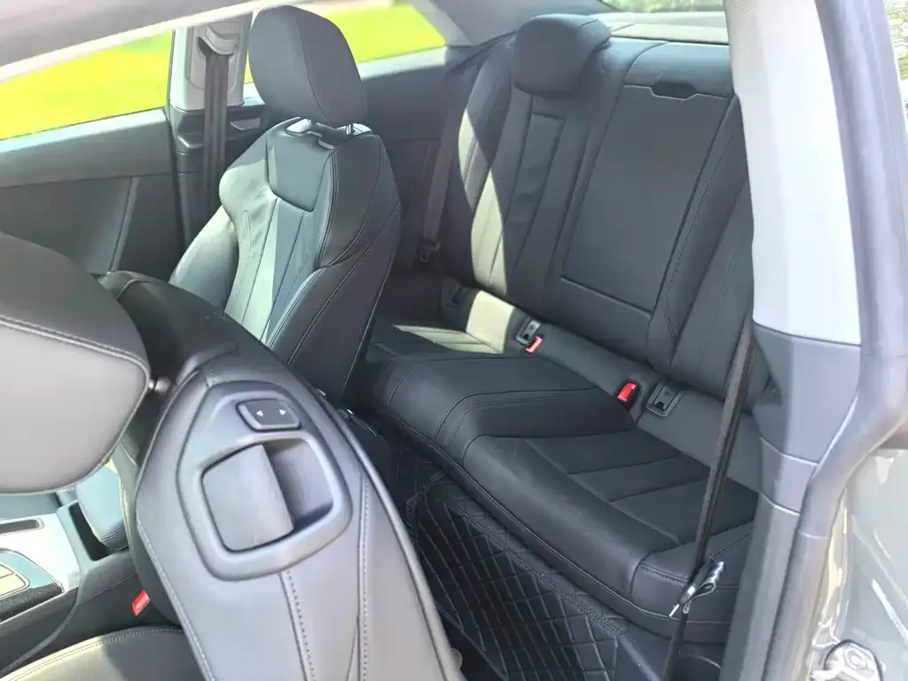 Audi A5 (Import) — фото 2