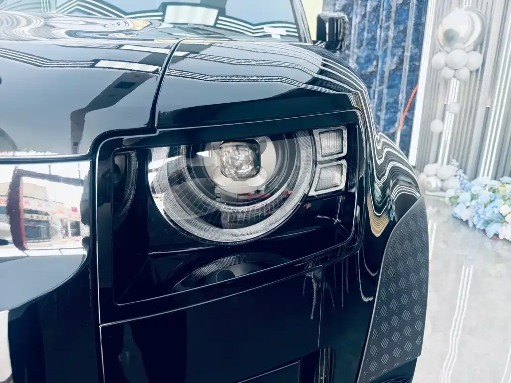 Land Rover Defender — фото 4