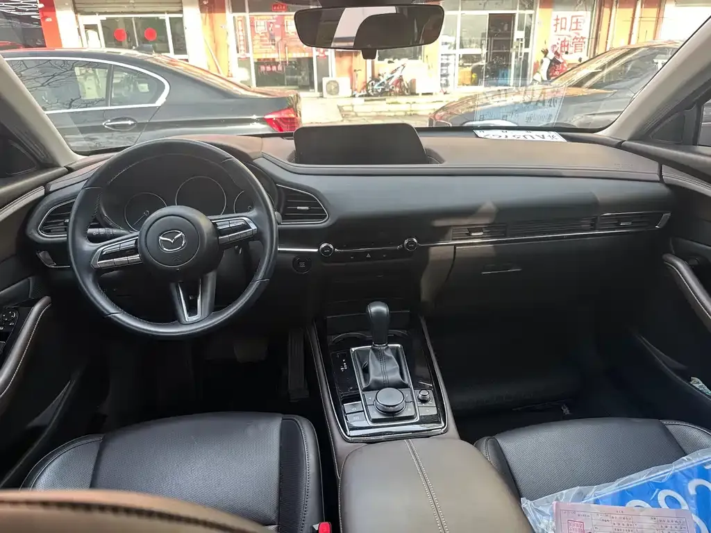 Mazda CX-30 — фото 3