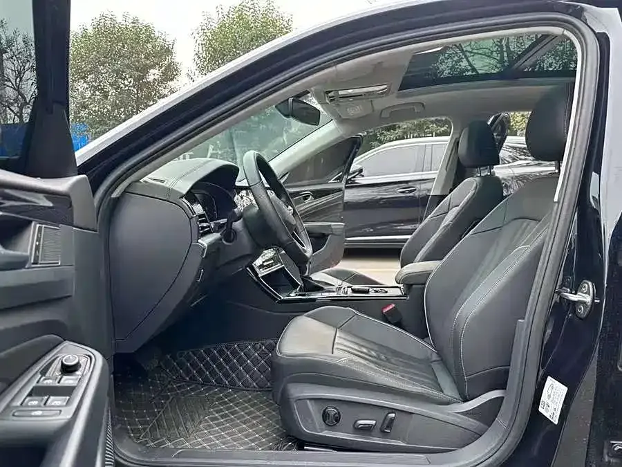 Volkswagen Passat — фото 8