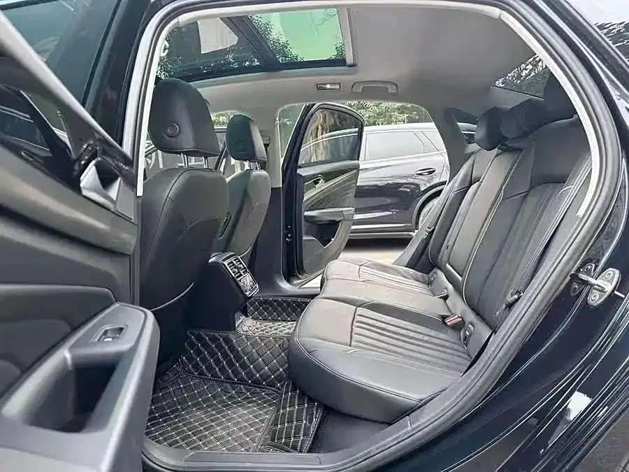 Volkswagen Passat — фото 4