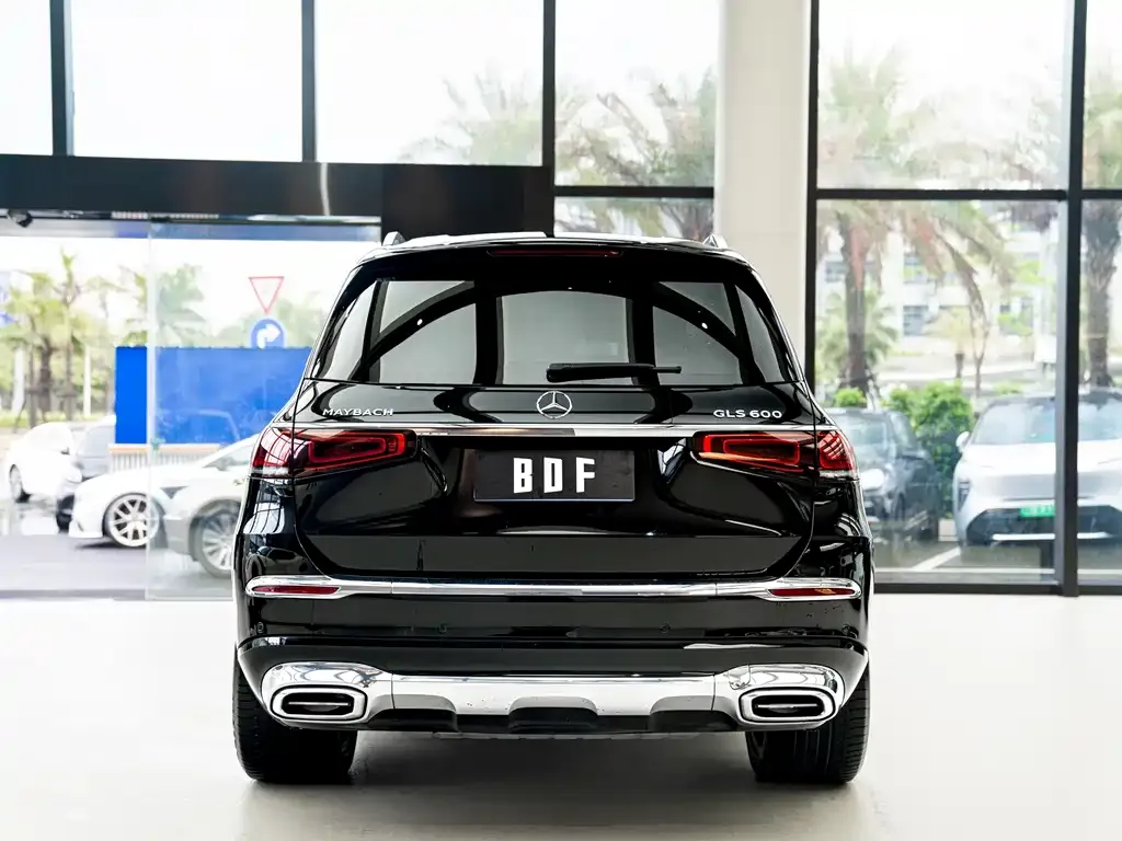 Mercedes-Benz GLS — фото 6