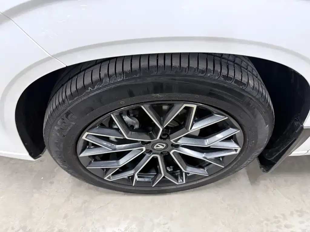 Changan UNI-Z 2025 из CN, фото 4