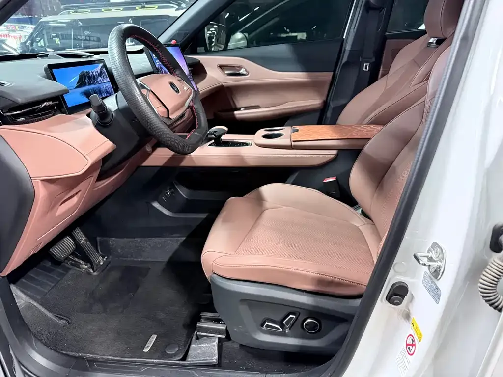 Changan UNI-Z 2025 из CN, фото 8