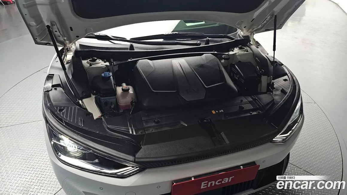 Kia EV6 — фото 9
