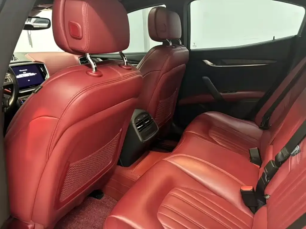 Maserati Ghibli — фото 7