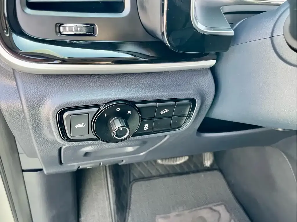 GAC Motor Trumpchi M8 — фото 8