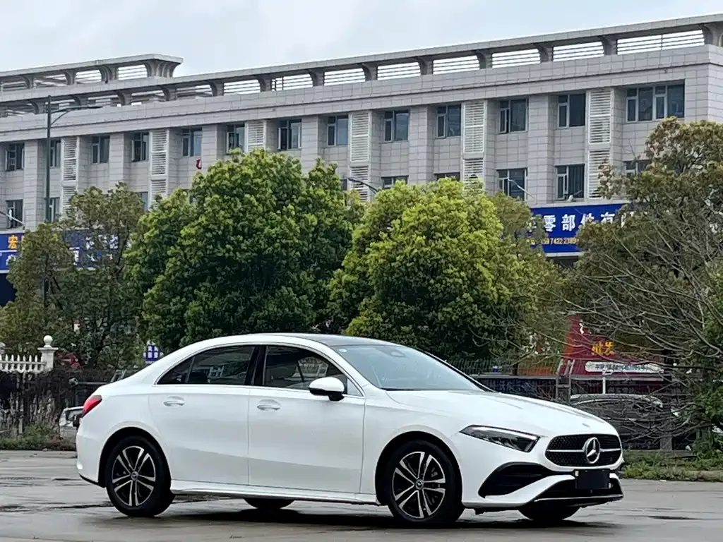 Mercedes-Benz A-Class — фото 7