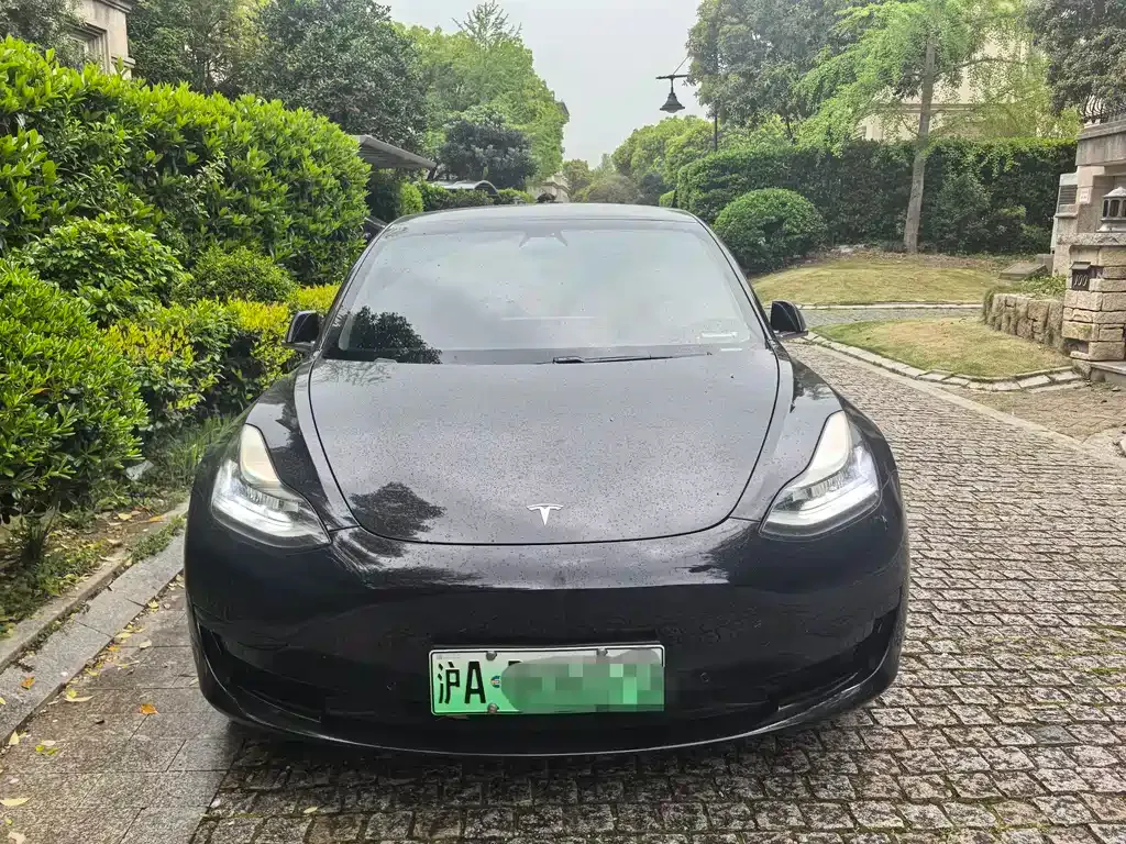 Tesla Model 3 — фото 7