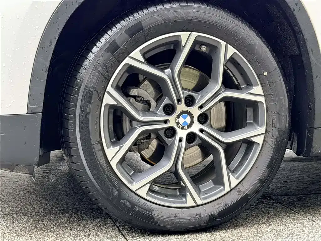 BMW X1 — фото 4