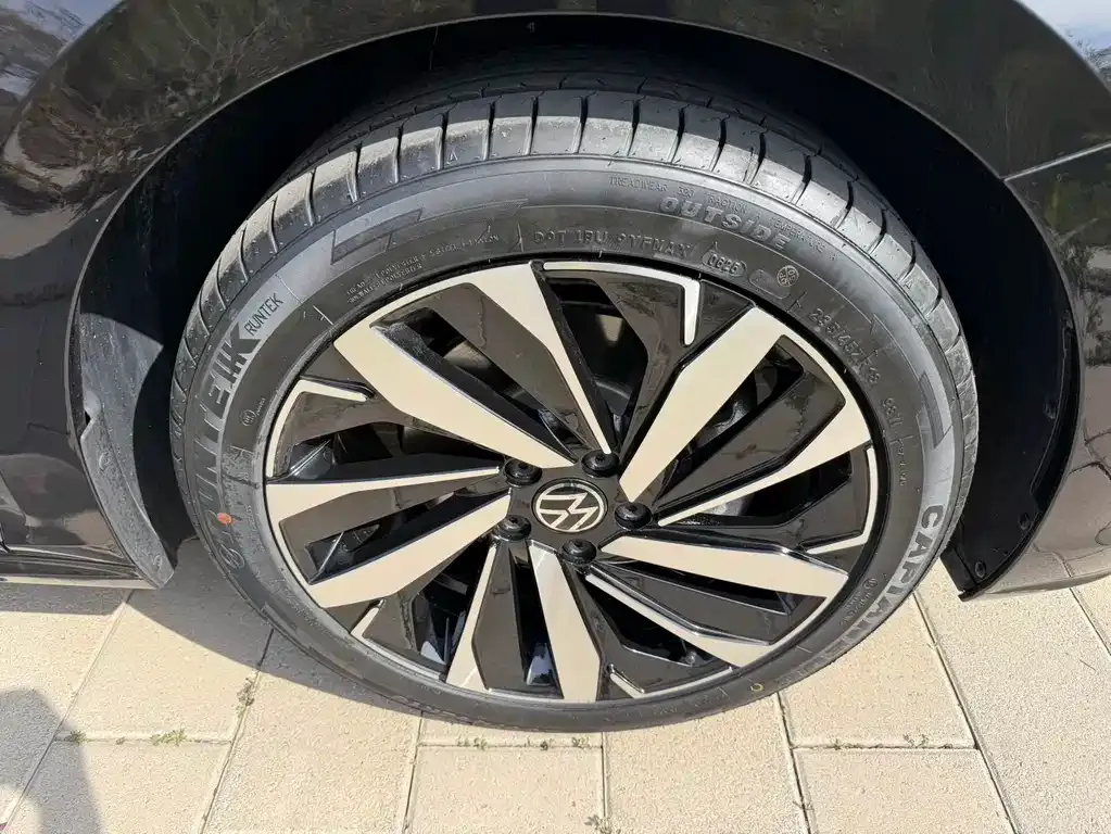 Volkswagen Passat — фото 2