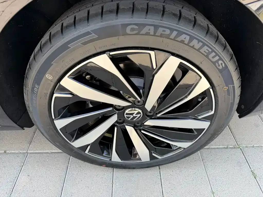 Volkswagen Passat — фото 3