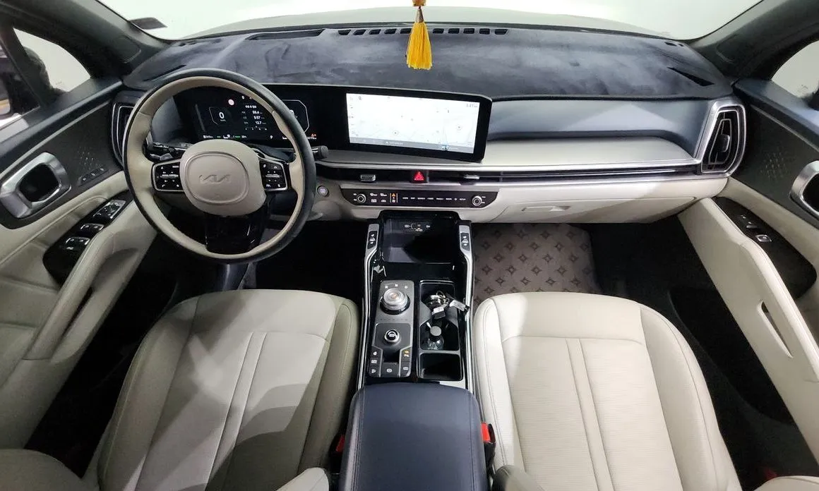 Kia Sorento — фото 5