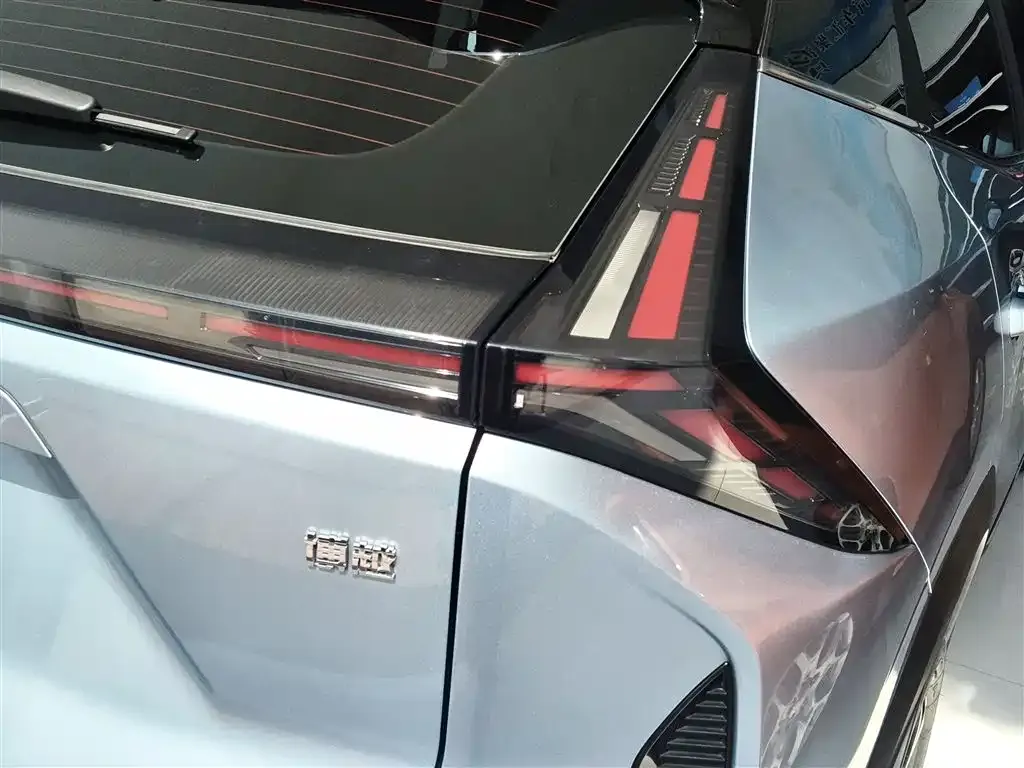 Geely Boyue 2023 из CN, фото 2