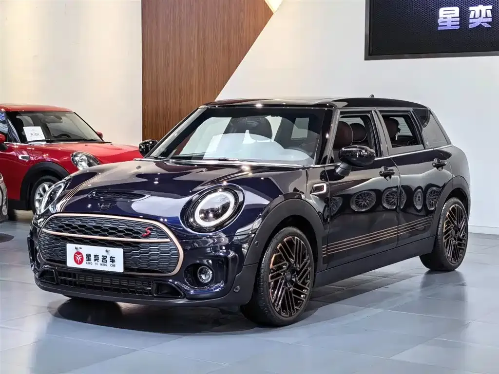 MINI Clubman — фото 1