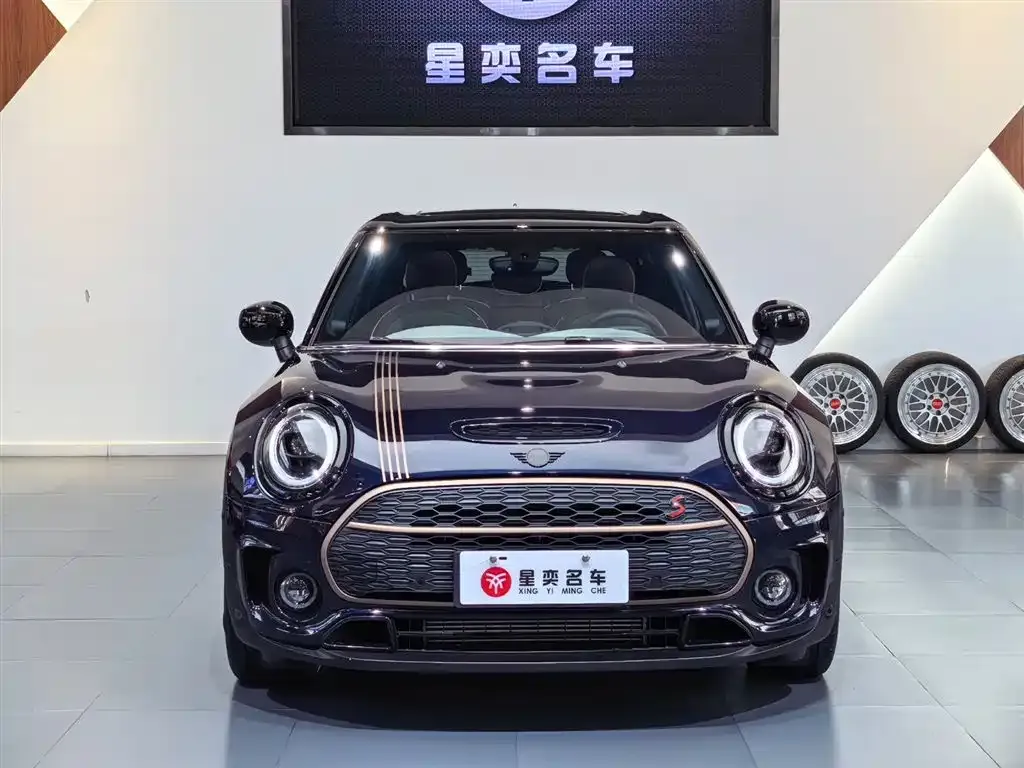 MINI Clubman — фото 2