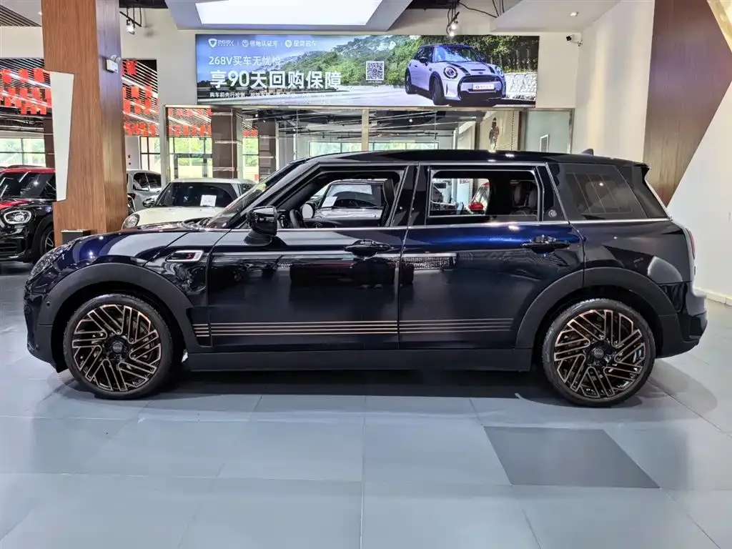 MINI Clubman — фото 4