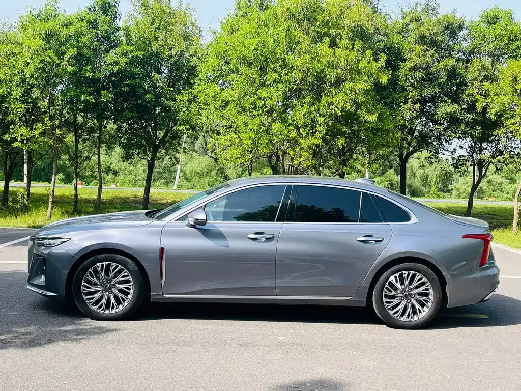 Hongqi H5 — фото 8