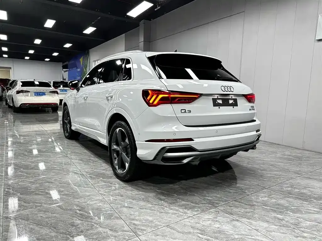 Audi Q3 2022 из CN, фото 7