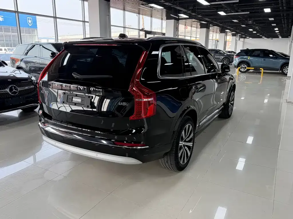 Volvo XC90 2021 из CN, фото 8