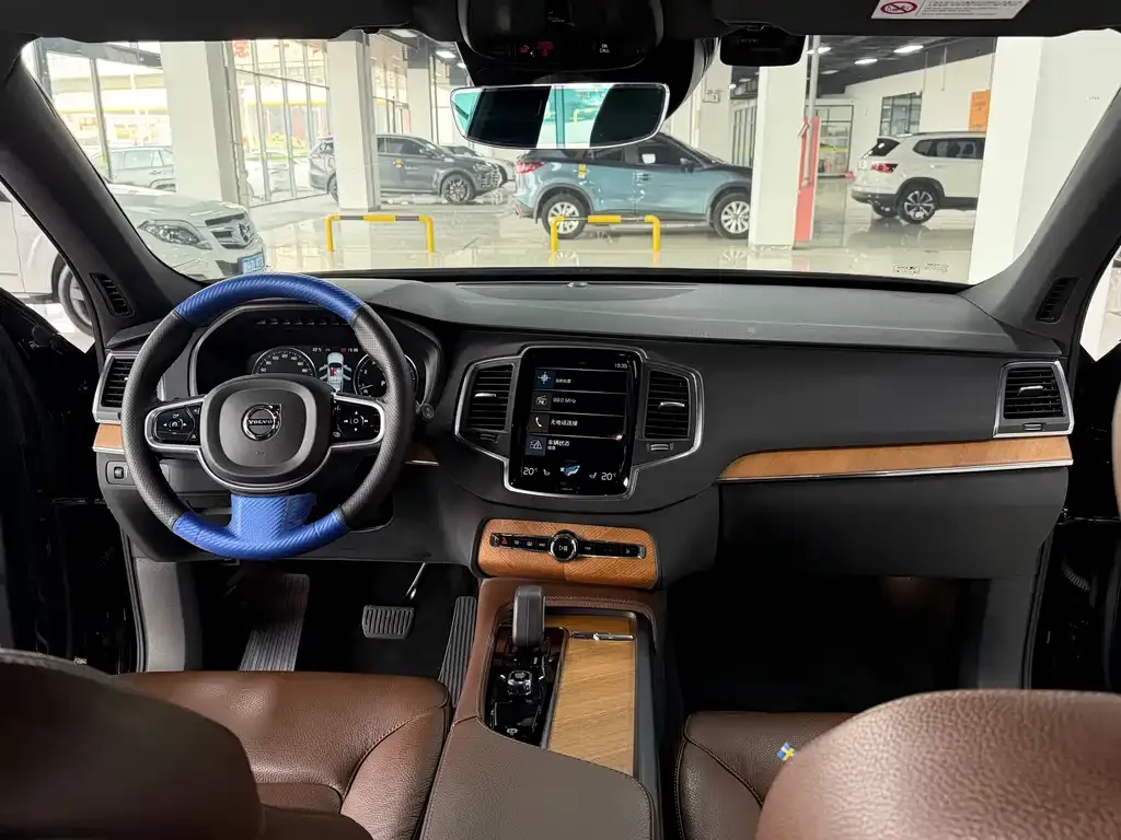 Volvo XC90 2021 из CN, фото 3