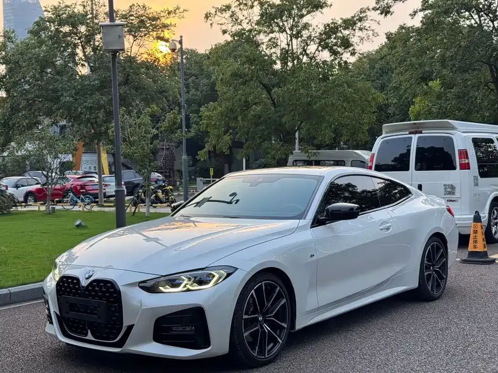 BMW 4 Series — фото 1