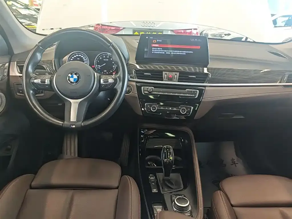 BMW X1 — фото 2