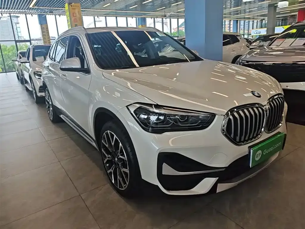 BMW X1 — фото 5