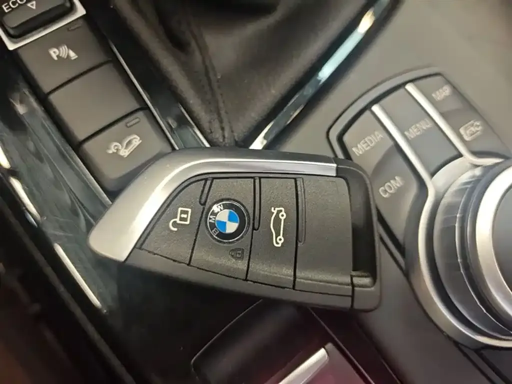 BMW X1 — фото 3