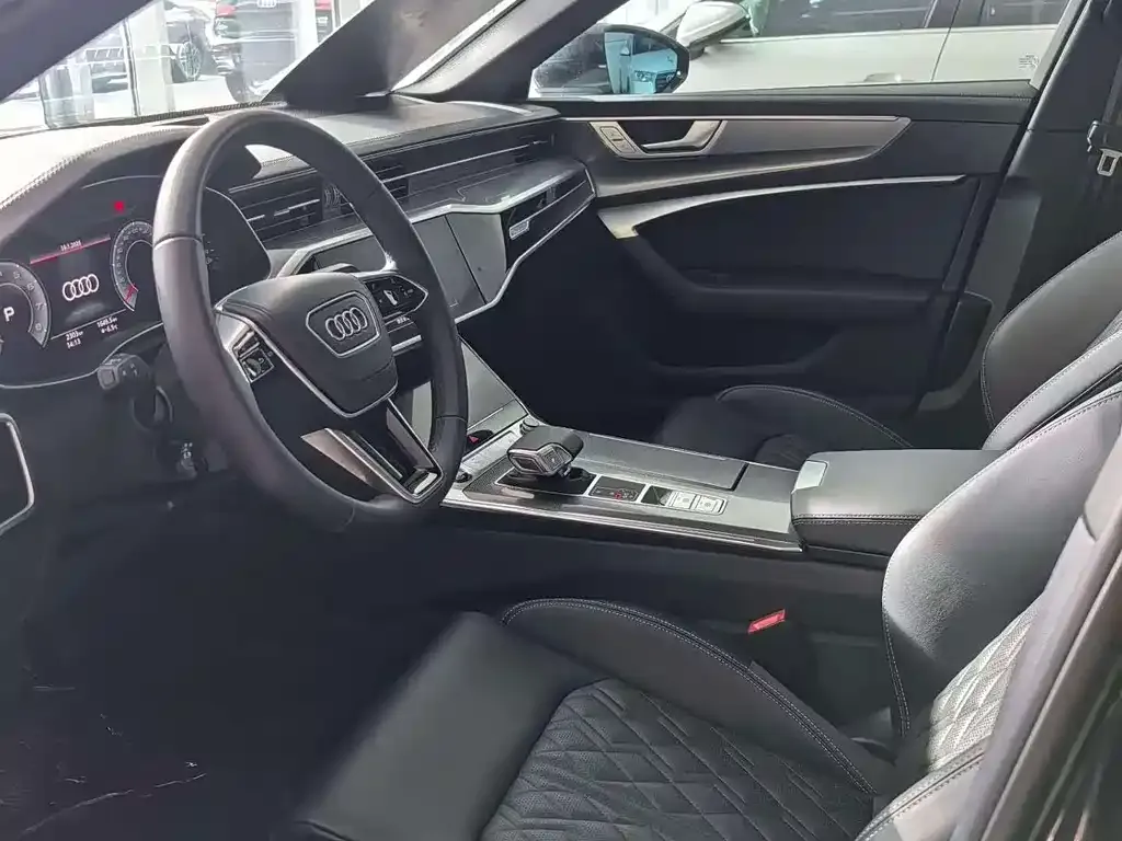 Audi A6L 2025 из CN, фото 8