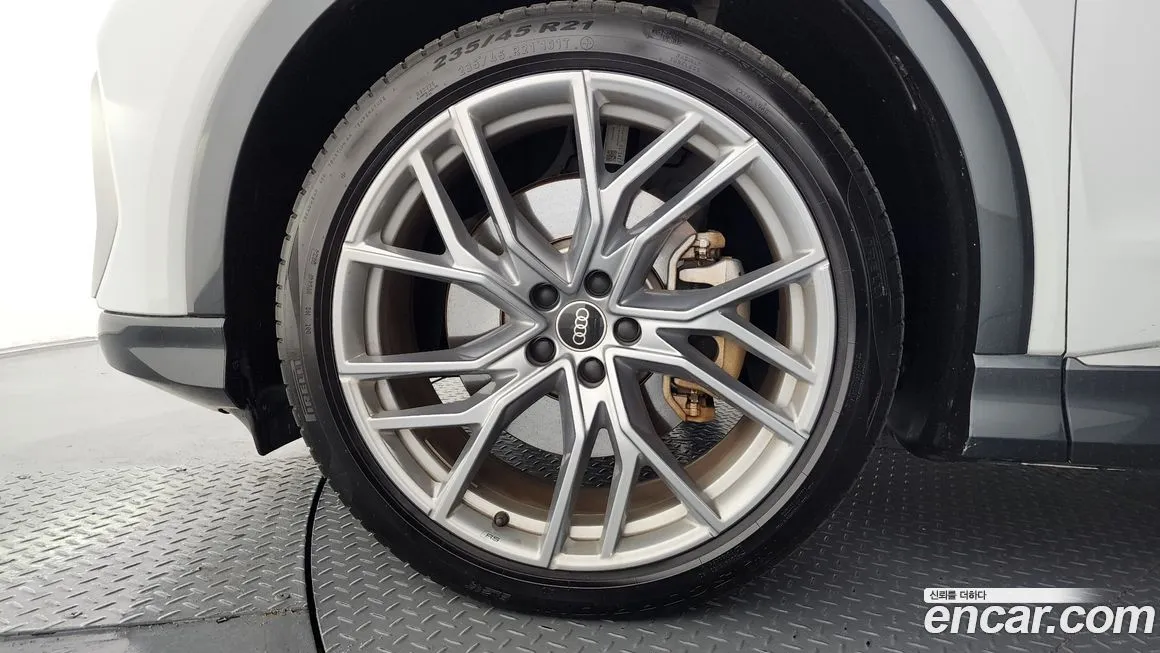 Audi Q4 e-tron 2025 из KR, фото 8